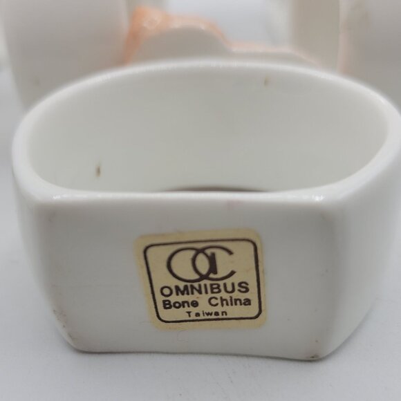 Set of 8 Napkin Rings Whimsical Sea Shells - Picture 3 of 8